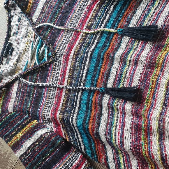 $5 IN BUNLDE New Direction Boho Tunic - Picture 2 of 3